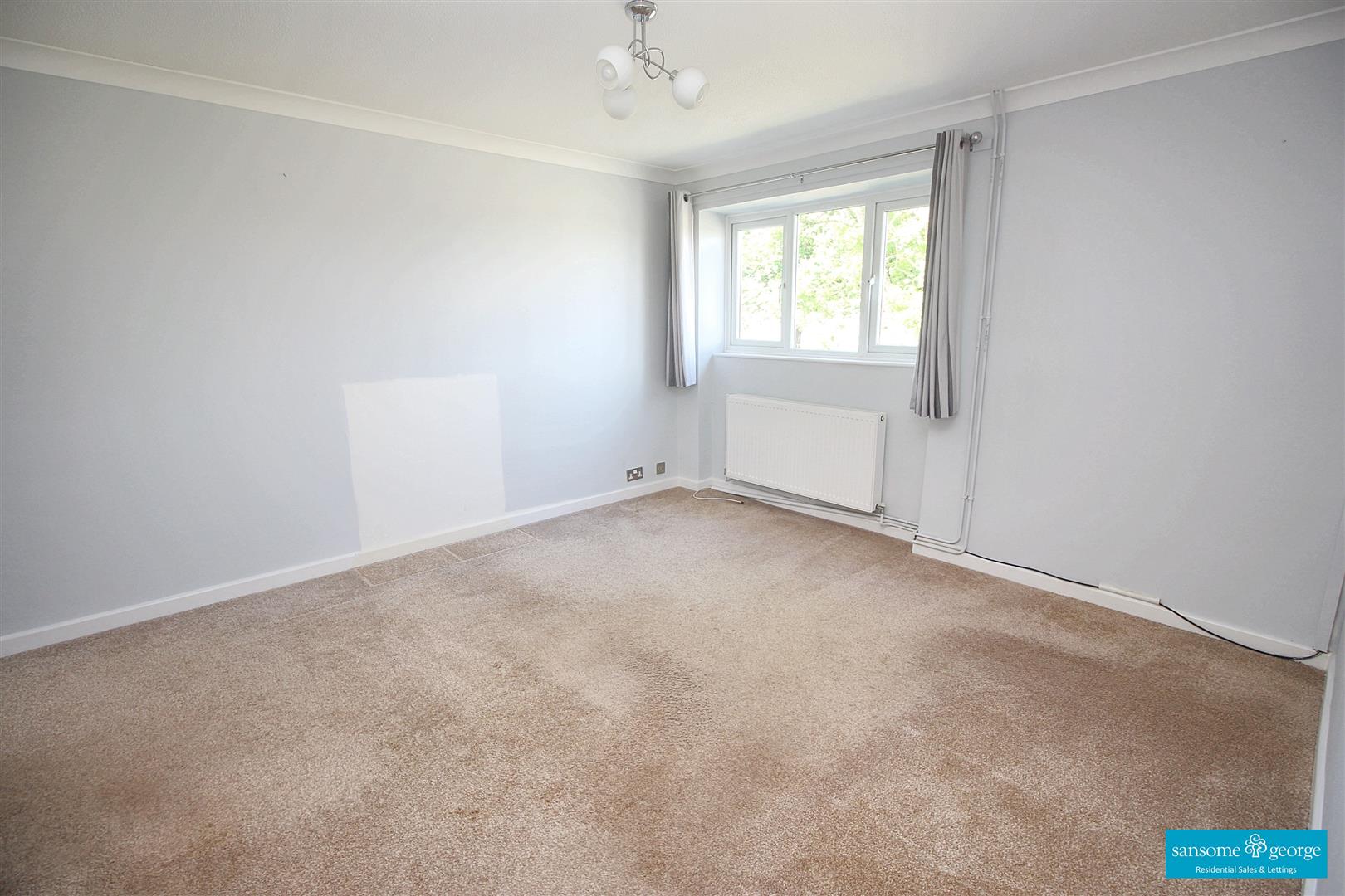1 bed property in Knowsley Road, Reading